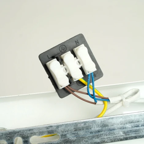 Спот настенно-потолочный Feron ML1862 ZEN 48644 GU10, белый, хром (220V)