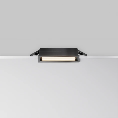 Встраиваемый линейный светильник светодиодный Maytoni Parete DL100-6W2.7-3-4K-B (220V)