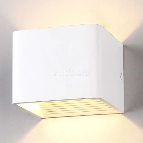 Настенный светильник Elektrostandard MRL LED 1060 белый (220V, куб)