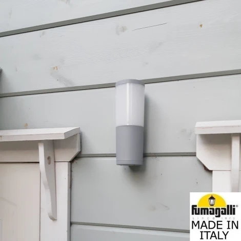 Настенный светильник уличный Fumagalli Amelia DR2.570.000.LYE27