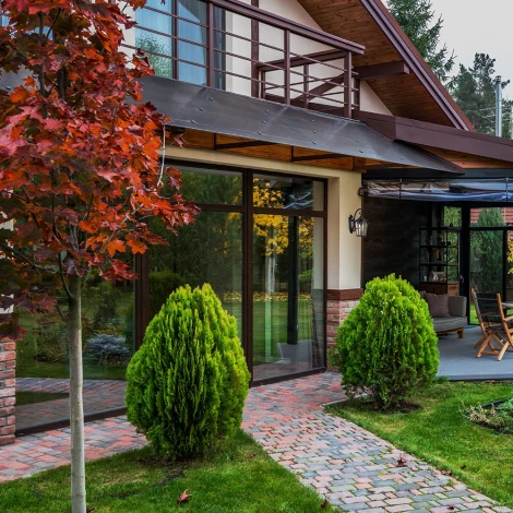 Настенный фонарь уличный Maytoni Albion O413WL-01BZ (220V, IP44)