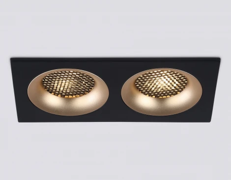 Точечный встраиваемый светильник Ambrella TECHNO SPOT TN102735 (220V)