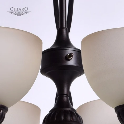 Подвесная люстра Chiaro Айвенго 382011007