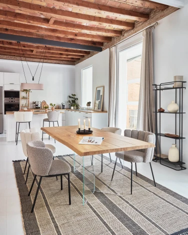 Стул Ciselia из светло-серой ткани букле и черными металлическими ножками La Forma (ex Julia Grup) арт.108349