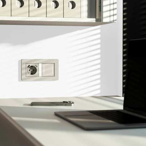 Сенсорный выключатель двухклавишный с подсветкой (дымчатый) Werkel W4522014