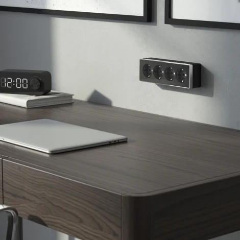 Розетка четверная с заземлением и шторками Gallant черный/хром Werkel W5072258 (a071254)