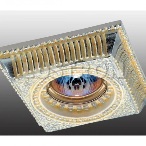 Встраиваемый точечный светильник Novotech Sandstone 369832