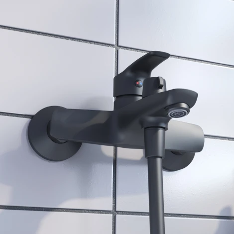 Смеситель IDDIS Ray RAYBL02i02 для ванны с душем