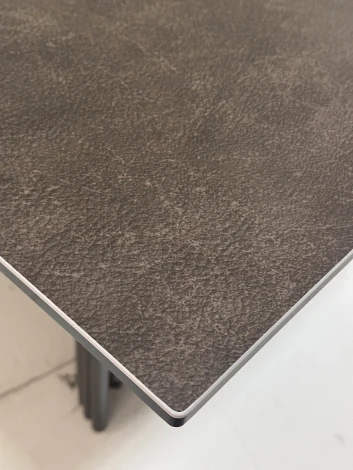 Стол M-City RAGNAR 180 цвет 1697 Коричневая кожа, керамика / Темно-серый каркас
