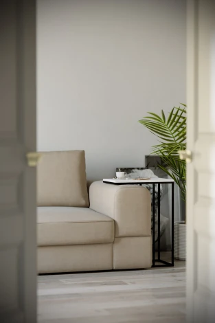 Стол придиванный Агами белый/чёрный от фабрики Mebelik