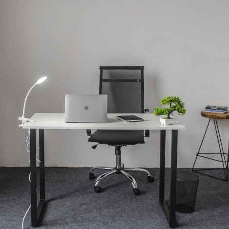 Настольная лампа Uniel ULM ULM-D605 4W/3000-6000K/DIM WHITE