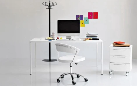 Стул New York Connubia на колесиках