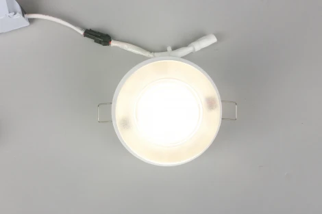 Встраиваемый точечный светильник Omnilux Mantova OML-103009-08 (LED, 220V, шар)