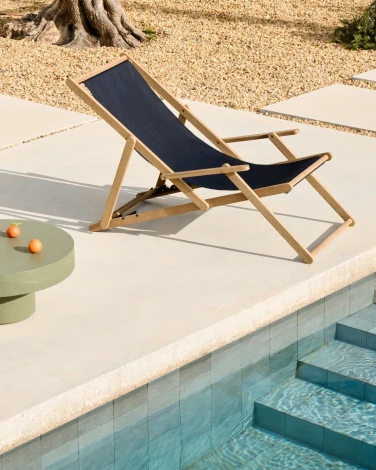 Складное кресло Vilara для улицы из акации и текстиля черного цвета La Forma (ex Julia Grup) арт.262387