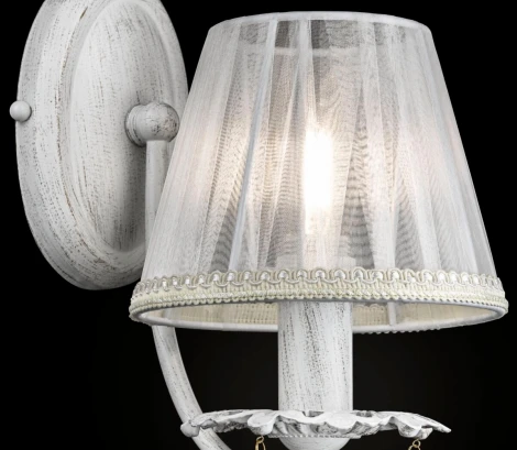 Бра Maytoni Lolita ARM305-01-W