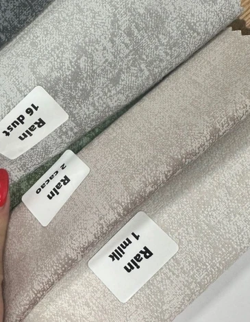 Стул M-City АЛИСТЕР, цвет RAIN 1 молочный велюр / черный каркас