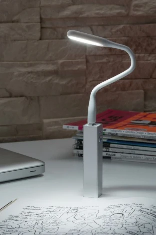 Офисная настольная лампа Paulmann Usb-light Stick 70885