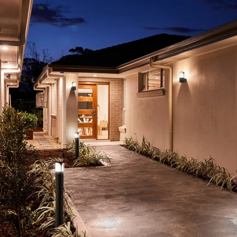 Наземный светильник Maytoni Piccadilly O018FL-01B (220V, IP44)