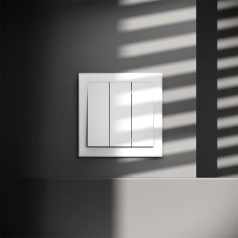 Выключатель трехклавишный (белый матовый) Voltum S70 VLS030102