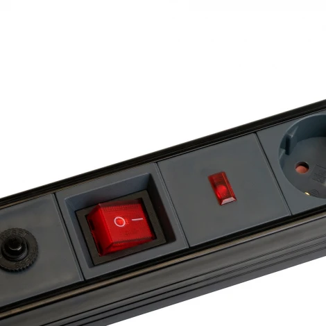 Сетевой фильтр 4-х местный с заземлением 1,8м. (черный) Stekker Techno 50156