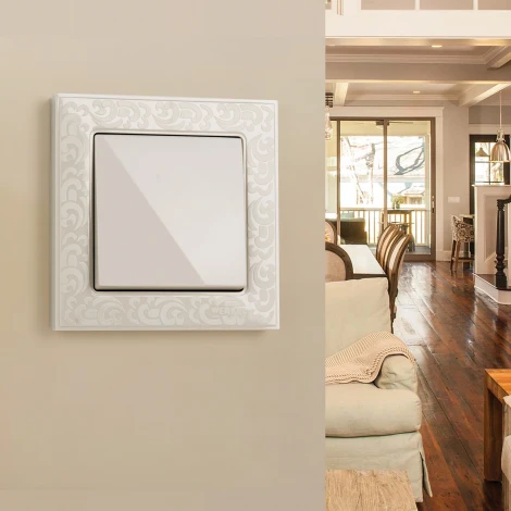 Перекрестный выключатель одноклавишный (слоновая кость) Werkel W1113003 (a051476)