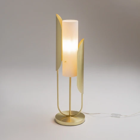 Интерьерная настольная лампа Maytoni Сipresso Z014TL-01G (220V, выключатель)