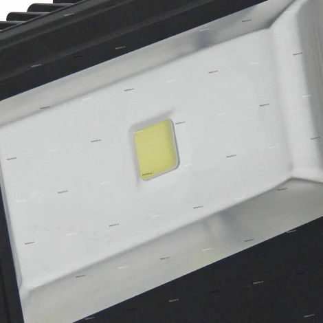 Прожектор уличный светодиодный Horoz, 1 плафон, черный с хромом и прозрачным