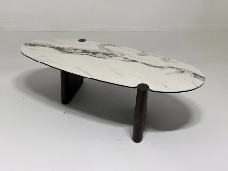 Стол кофейный АРН (ARN) цвет FENDI WHITE керамика на стекле/массив/ МДФ, дубовый шпон ®DISAUR M-City 64676