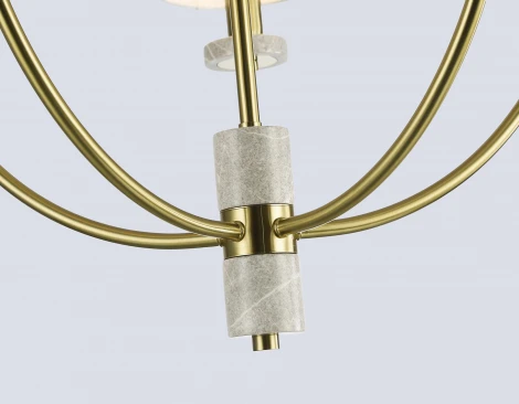 Потолочная люстра на штанге Ambrella High Light LH75351