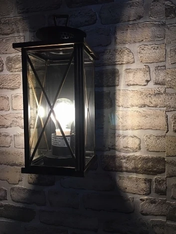 Настенный фонарь уличный Oasis Light 2592 Gb