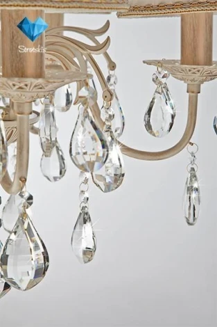 Подвесная люстра Eurosvet Amelia 10054/5 белый с золотом (220V, хрусталь Strotskis, на цепи)