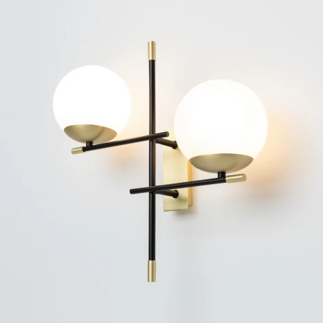 Бра Maytoni Nostalgia MOD048WL-02G (220V, шарики)