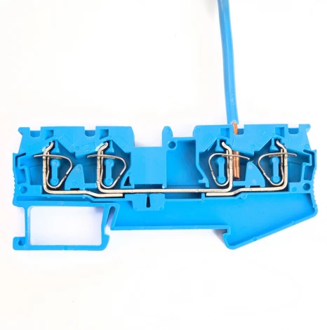 Зажим пружинный 4-х проводной проходной ЗНИ 4 мм2 Stekker 39972