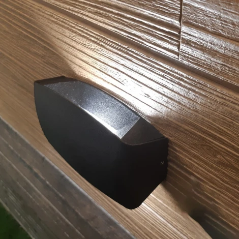 Настенный светильник уличный Fumagalli Abram AB1.000.000.AXJ1L (220V, IP55)