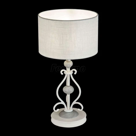 Интерьерная настольная лампа Maytoni Karina ARM631TL-01-W