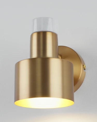 Спот с выключателем Moderli Goldy V11314-1W (220V)