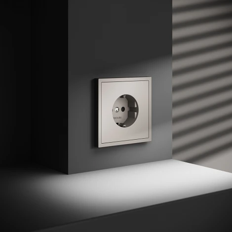 Розетка с заземлением и шторками (кашемир) Voltum S70 VLS040203
