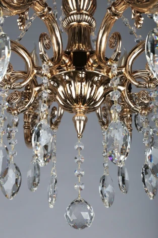 Подвесная люстра Omnilux Aosta OML-78903-08 (220V, на цепи, подсвечник, свеча)