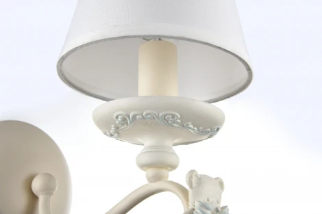 Бра Maytoni Laurie ARM033-01-BL