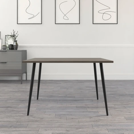 Стол Браун, Черный муар/Дуб кантри, Дебют