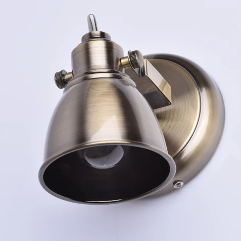 Спот DeMarkt Ринген 547020101