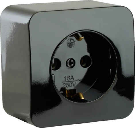 Розетка с заземлением (черный) Stekker София 49314
