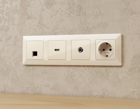 Комплект механизма Ethernet RJ-45 розетки экранированной с автоматической защитной шторкой встраиваемый (бежевый глянец) Ambrella Volt QUANT MA312005