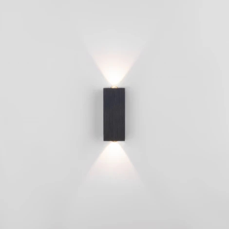 Умное бра Elektrostandard Petite 40110/LED черный