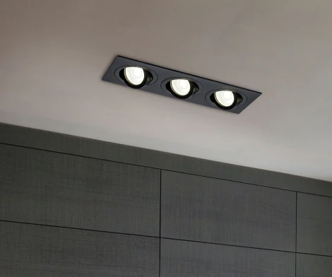 Встраиваемый светильник Atom GU10 3x50Вт Maytoni Technical DL024-2-03B (220V)