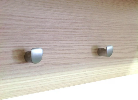 Вешалка ОГОГО для одежды Latte (ЛДСП)