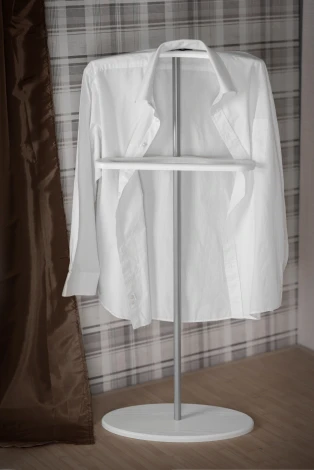 Вешалка костюмная Дэви 3 металлик/белый от фабрики Mebelik