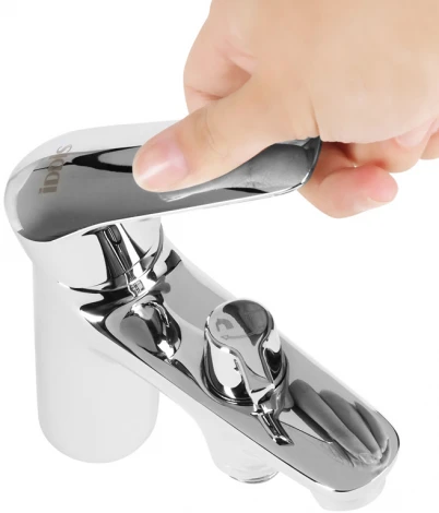 Смеситель Iddis Torr TORSB10i07 на борт ванны