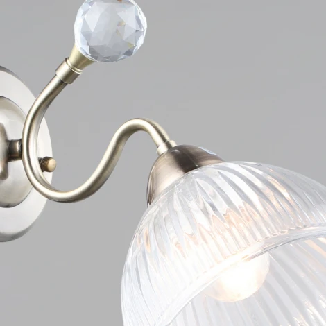 Бра с выключателем Reluce 06142-0.2-01 AB (220V)