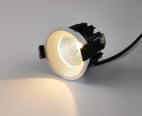 Встраиваемый светильник Italline IT08-8035 white 4000K (LED, 220V, круглые, IP44)